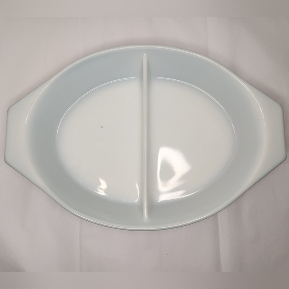 Vintage Horizon Blue Pyrex Dish - Picture 6 of 14